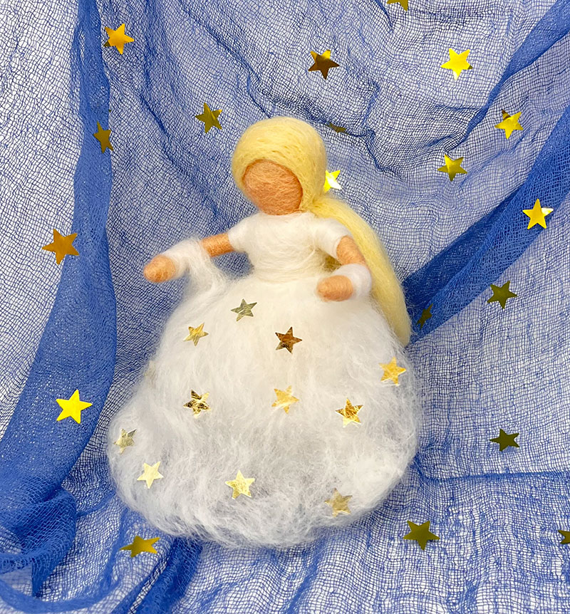 Pioggia di stelle - Bambina in lana cardata