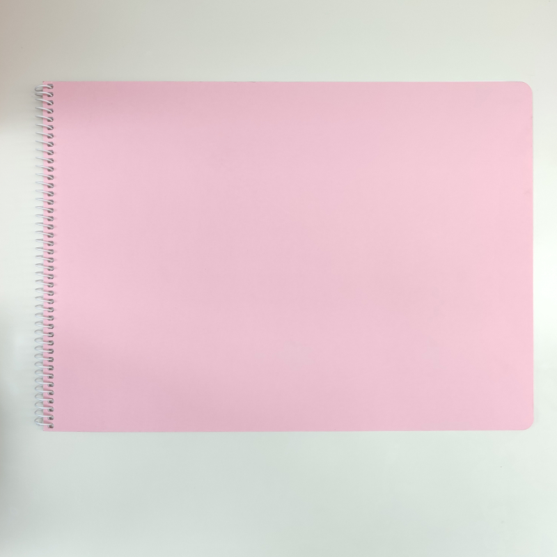 Quaderno orizzonale con strisce colorate per pedagogia curativa
