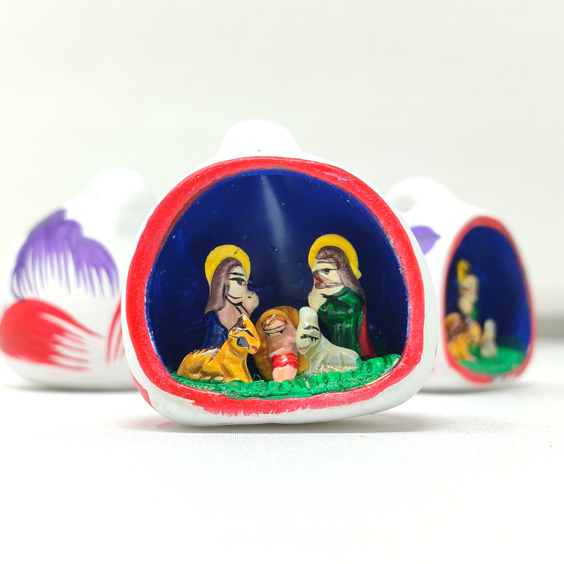 Piccolo presepe in ceramica colorato