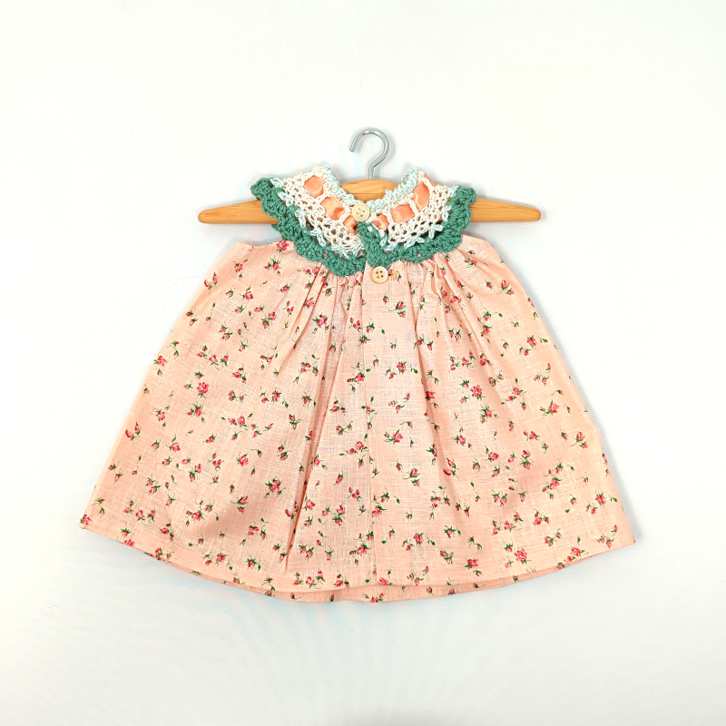 Vestitino estivo a fiori con uncinetto - per bambole
