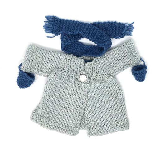 Cappottino azzurro per le bambole con sciarpa e guanti blu - pezzo unico