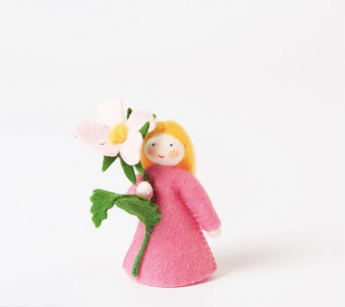 Bambina fiore Rosa Mosqueta - in feltro