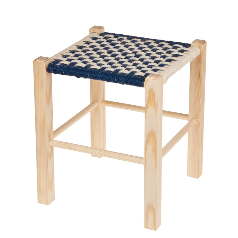 Costrusci uno sgabello in legno con seduta intrecciata